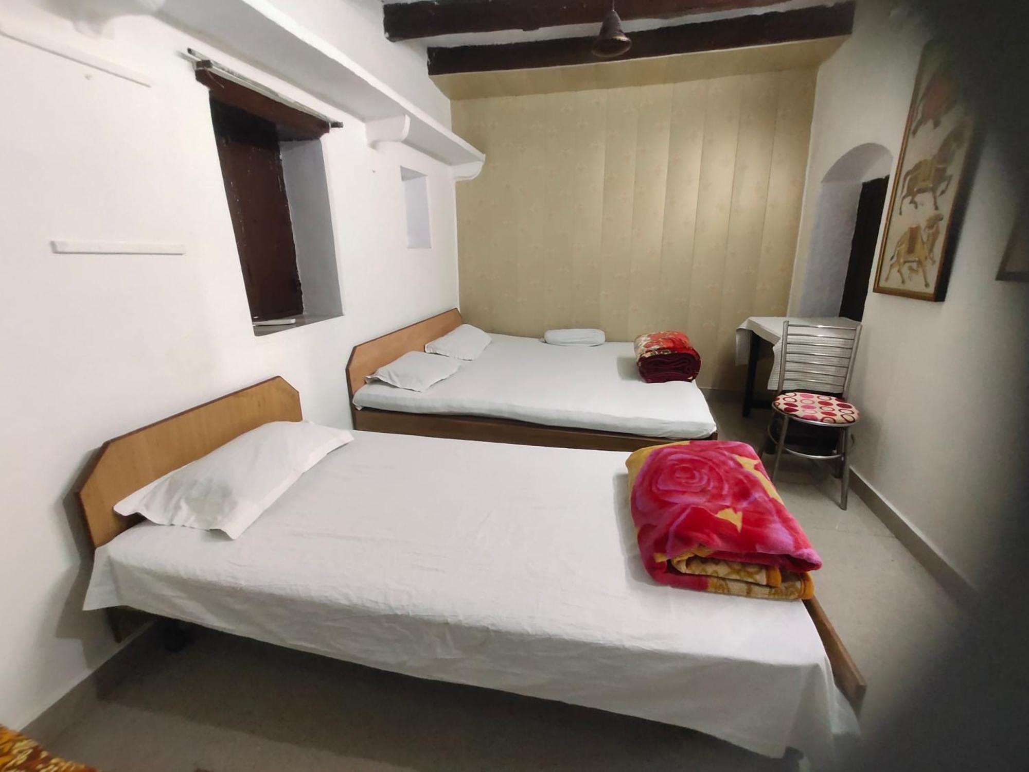 Sunrise Lodge Varanasi Rom bilde